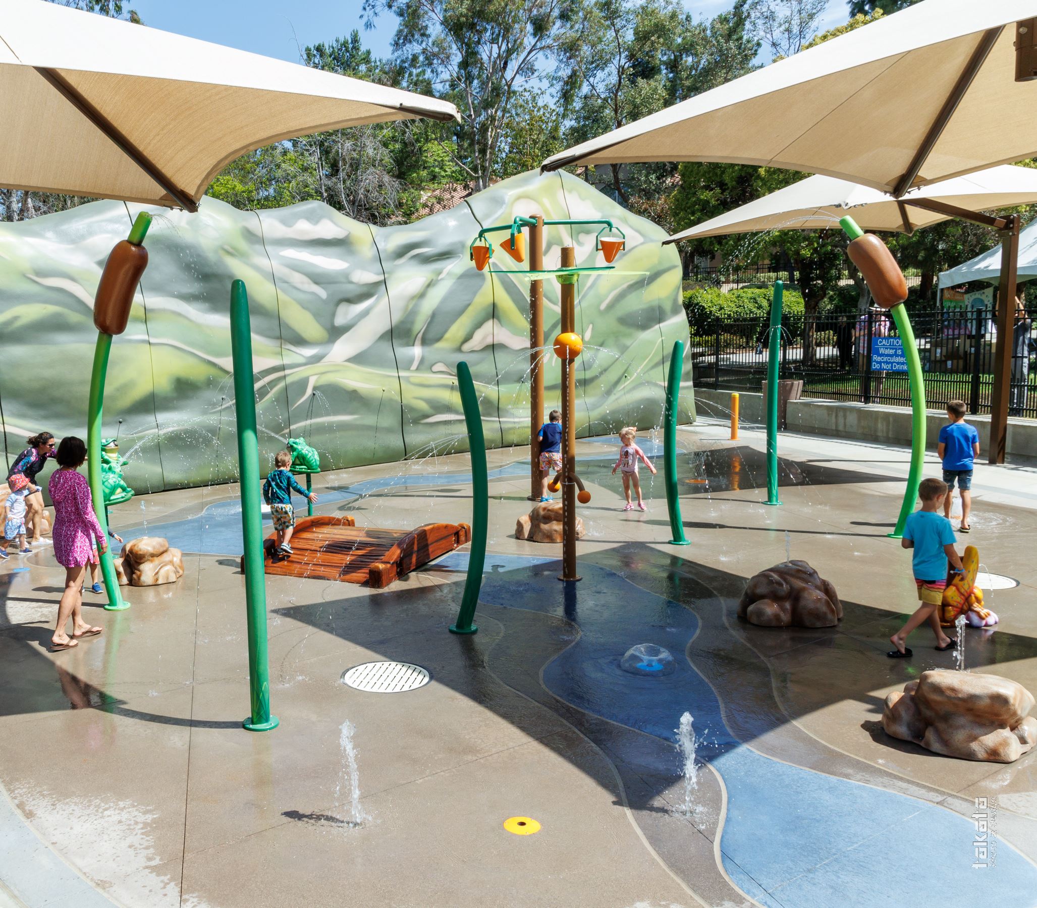 wmRSM-SplashPad-GrandOpening-9029-min